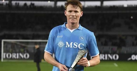 مانشستر يونايتد يسعى لاستعادة سكوت مكتوميناي وسط منافسة أوروبية قوية